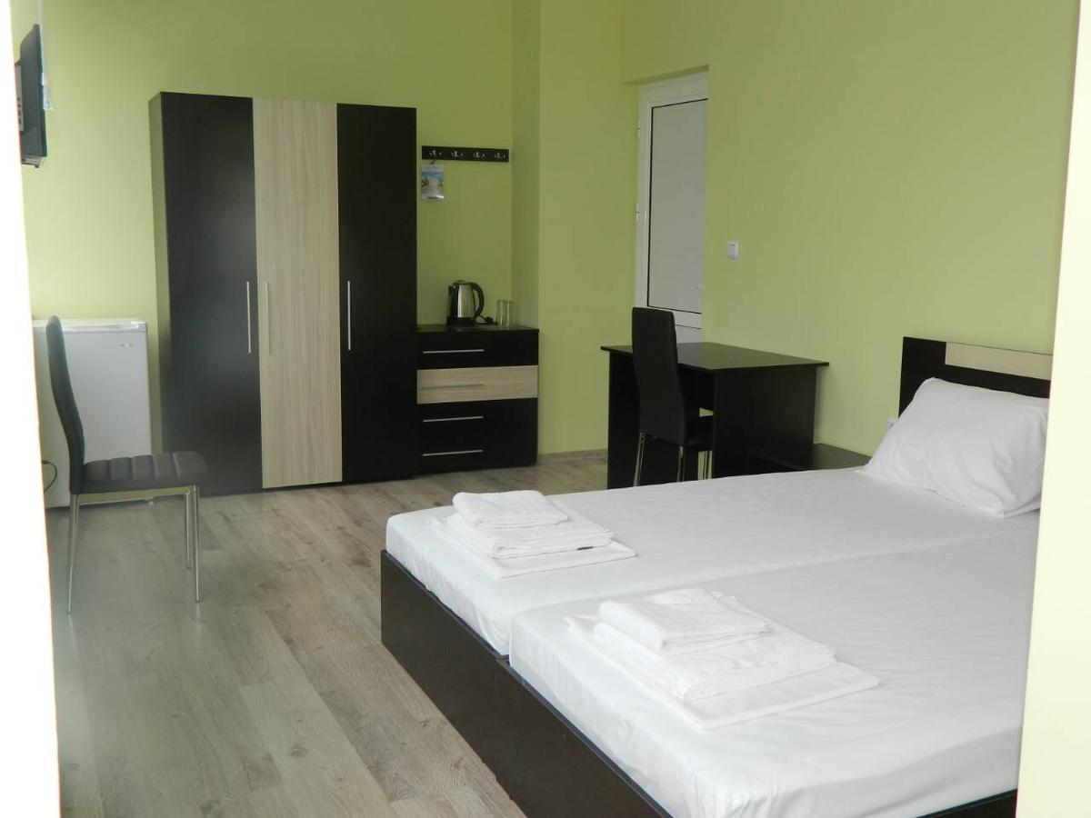 Guest Rooms Soleo Balcsik Kültér fotó